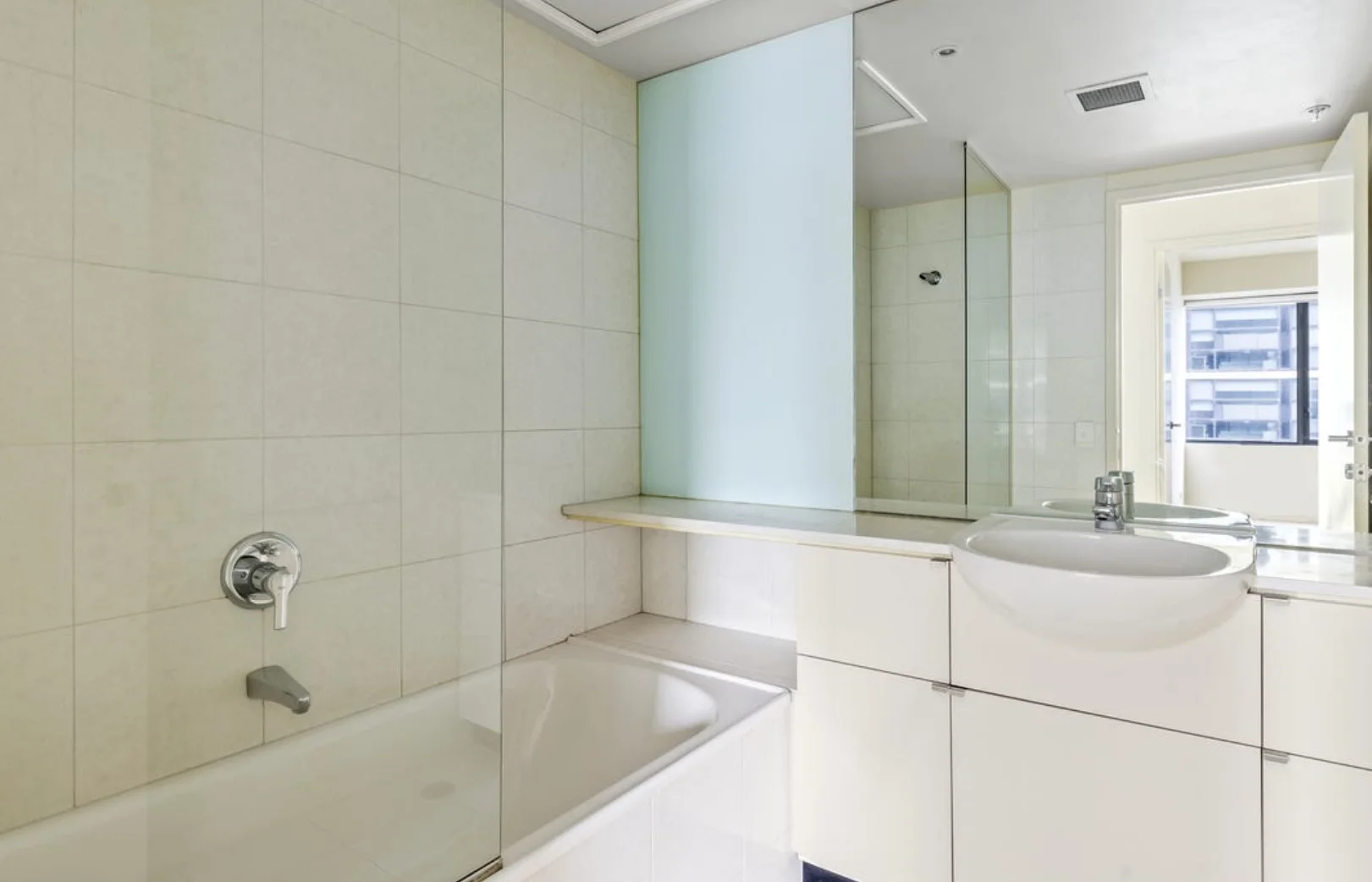 Additional image 5 of 1703/80 Clarendon Street, Southbank VIC 3006