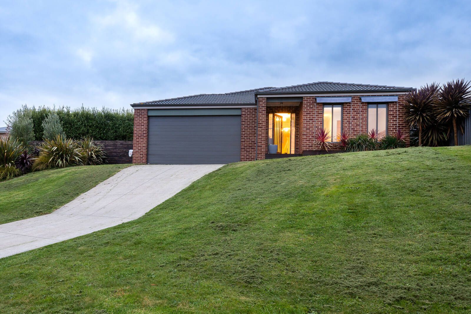 7 Willowbank Way, Brown Hill Property History & Address Research Domain