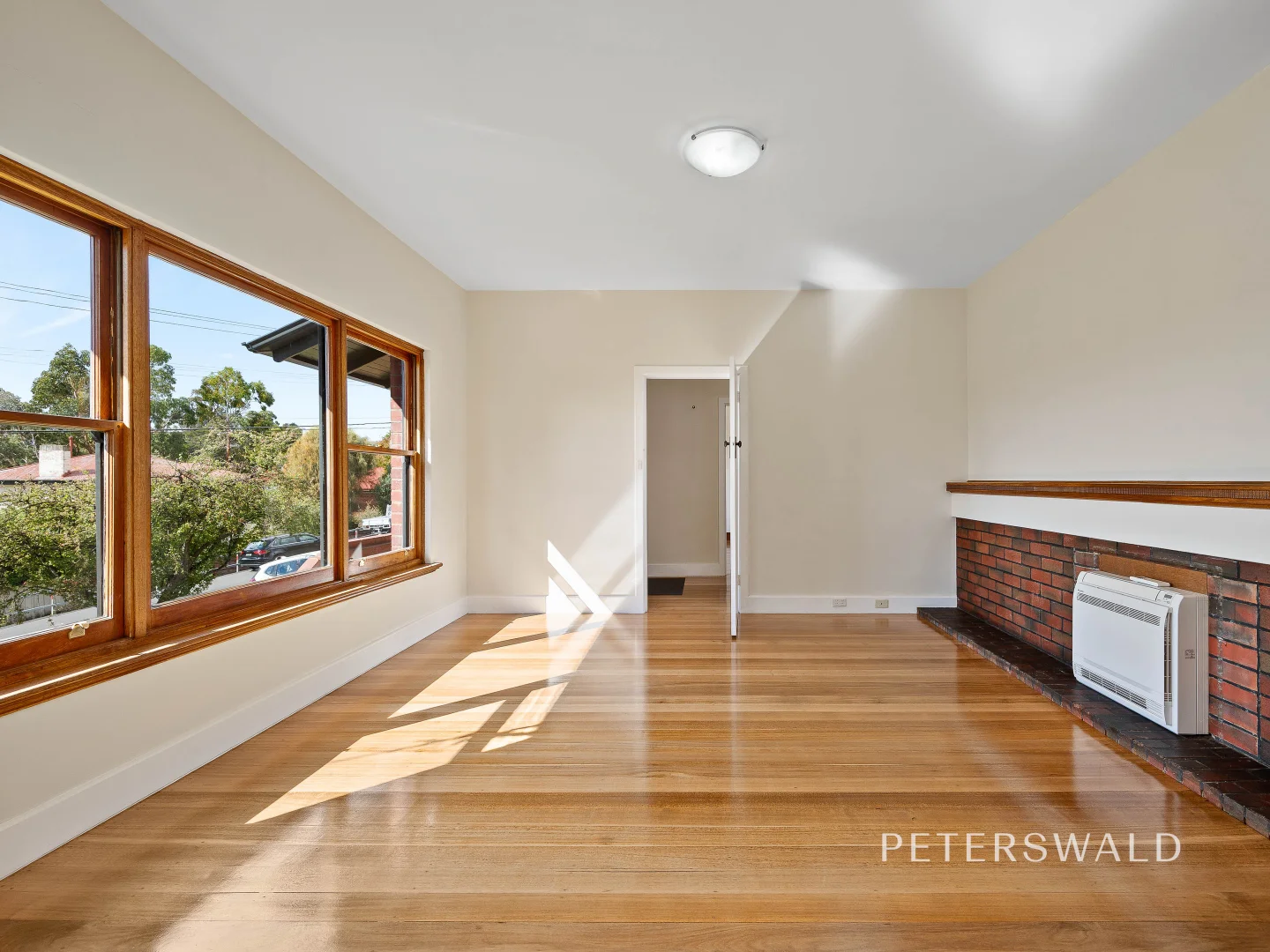 Additional image 12 of 8 Montagu Street, Mount Stuart TAS 7000