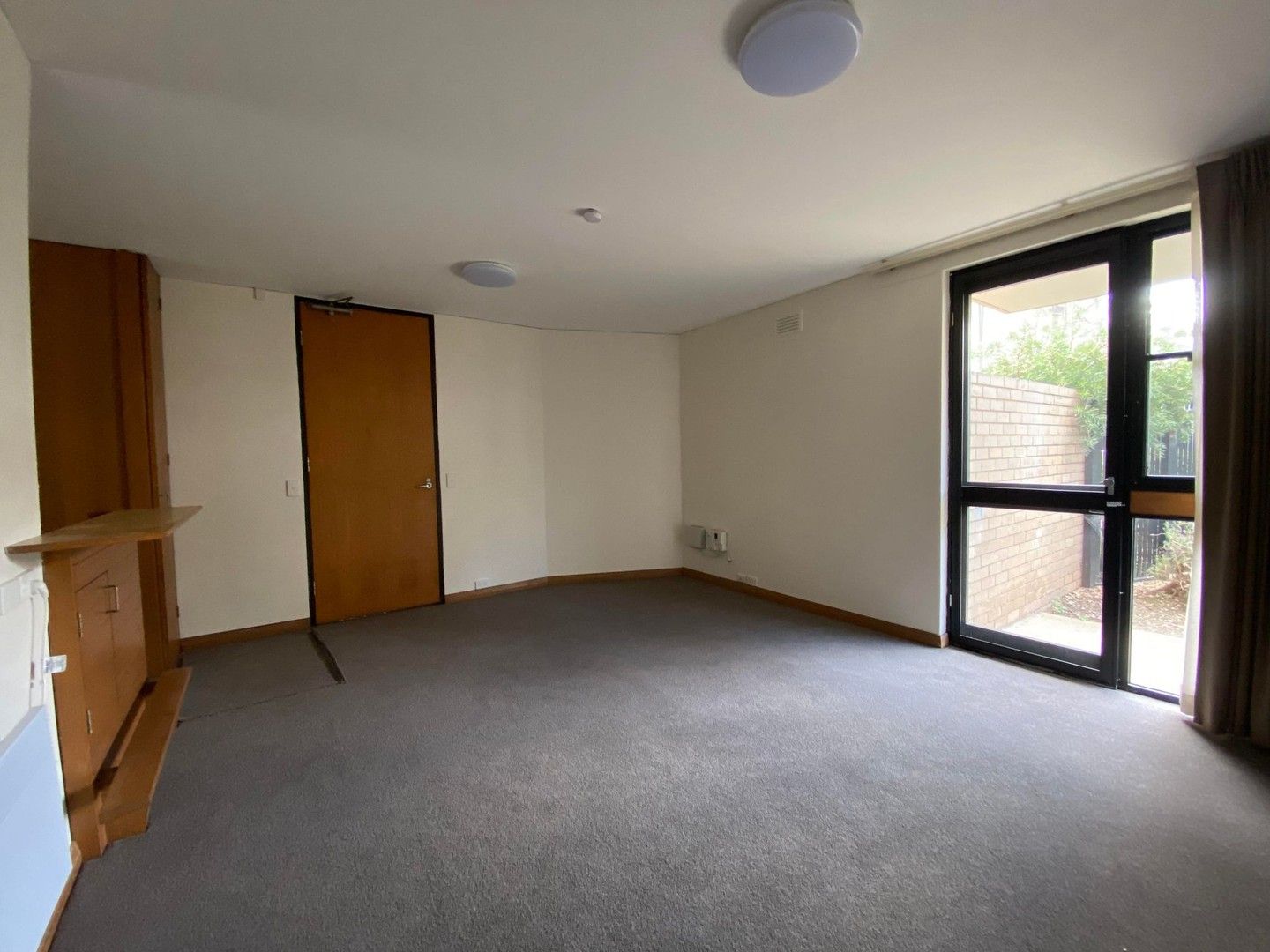 2 bedrooms Apartment / Unit / Flat in 2/41 Dorrit Street CARLTON VIC, 3053