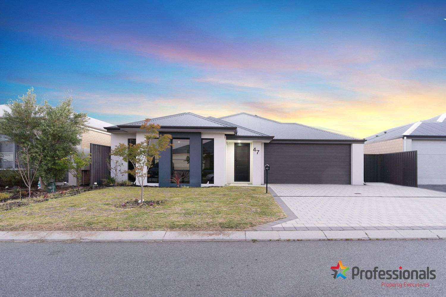 4 bedrooms House in 47 Massicot Road TREEBY WA, 6164