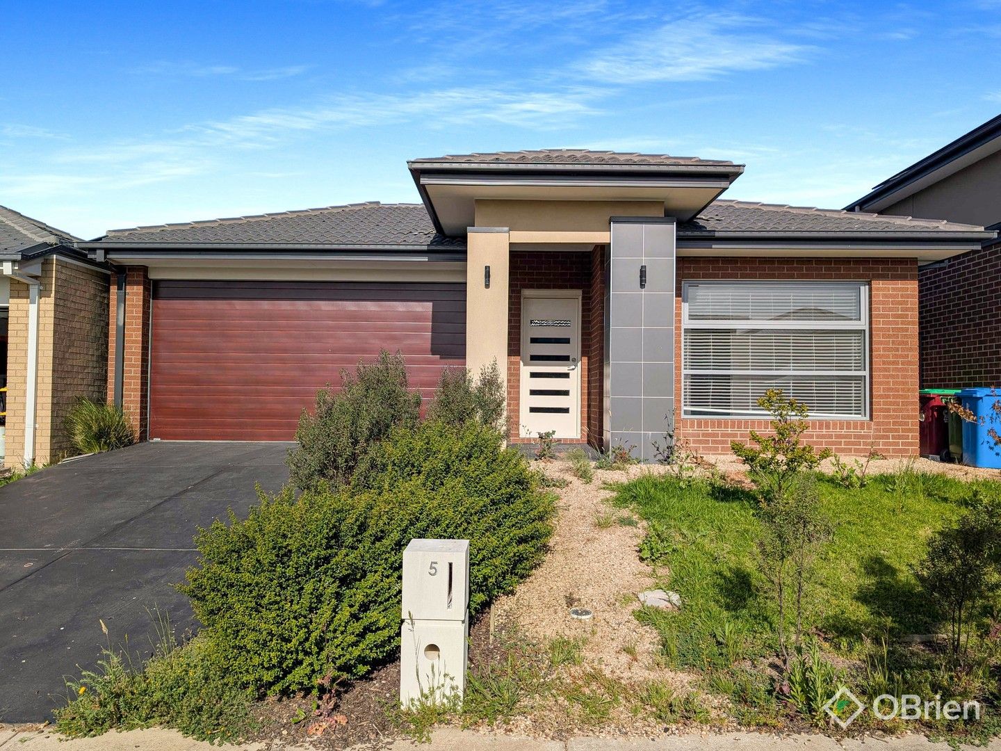 4 bedrooms House in 5 Ashbury Rise BERWICK VIC, 3806