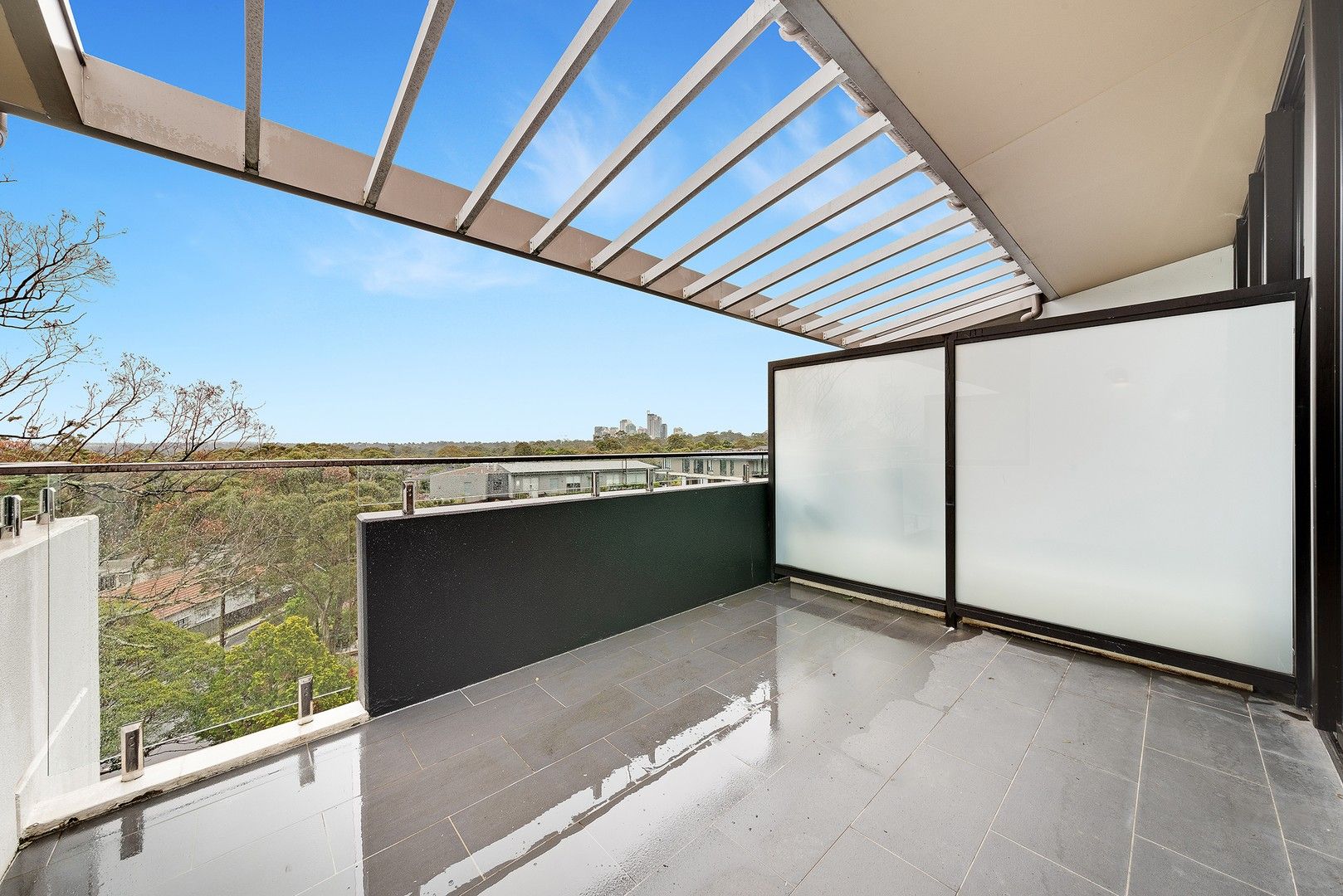 3 bedrooms Apartment / Unit / Flat in 605/14-18 Finlayson Street LANE COVE NSW, 2066