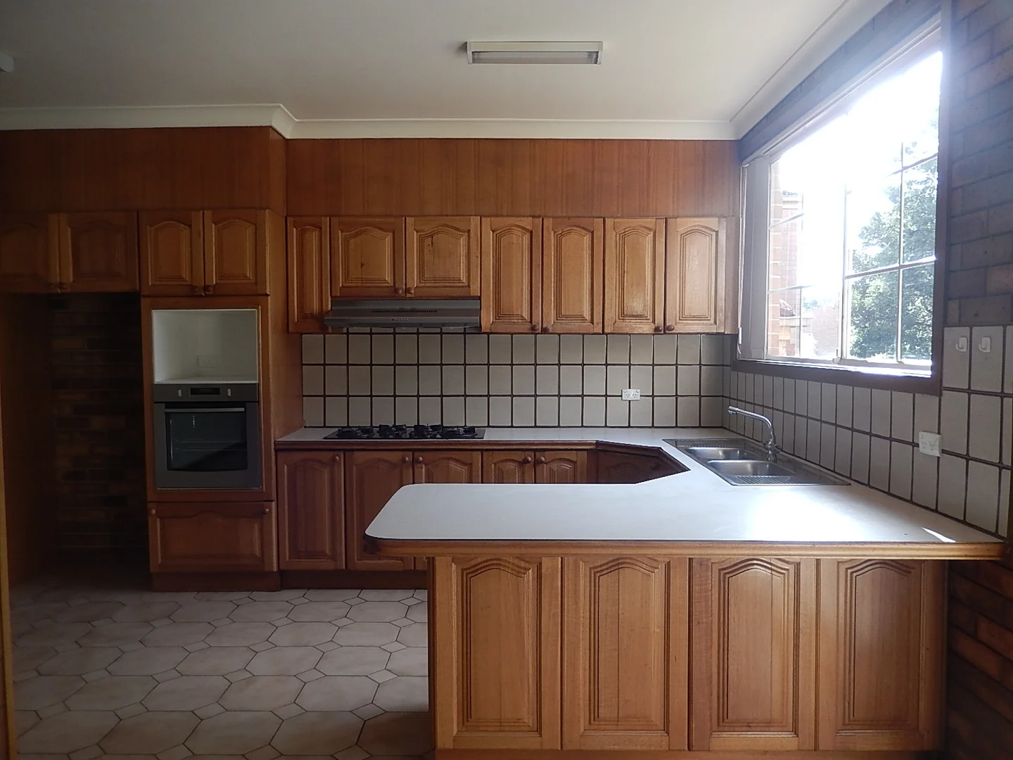 Additional image 2 of 10/219 Mahoneys Road, Forest Hill VIC 3131