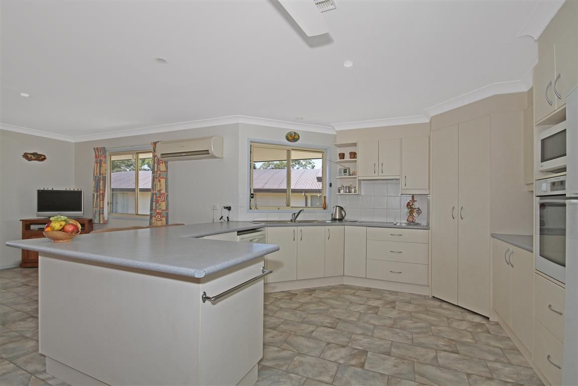 47 The Ridge Road, Malua Bay NSW 2536 House For Rent 540 Domain