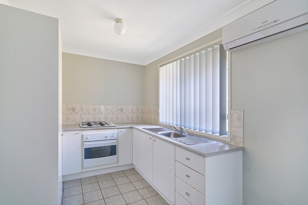 6 Topper Place, Englorie Park NSW 2560, Image 1