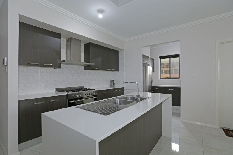 36 Empire Circuit, Penrith NSW 2750, Image 2