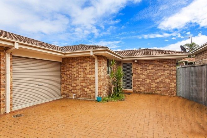 Picture of 2/5 Aurora Place, BATEAU BAY NSW 2261
