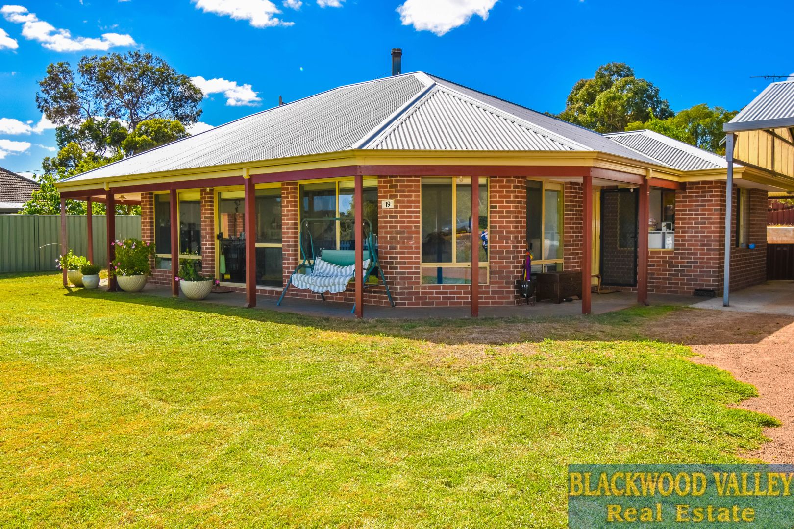 19 Dearle Street, Balingup WA 6253, Image 2