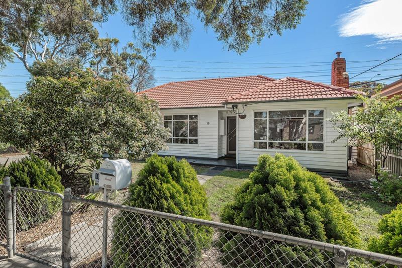 3 bedrooms House in 16 Beevers Street ALTONA NORTH VIC, 3025