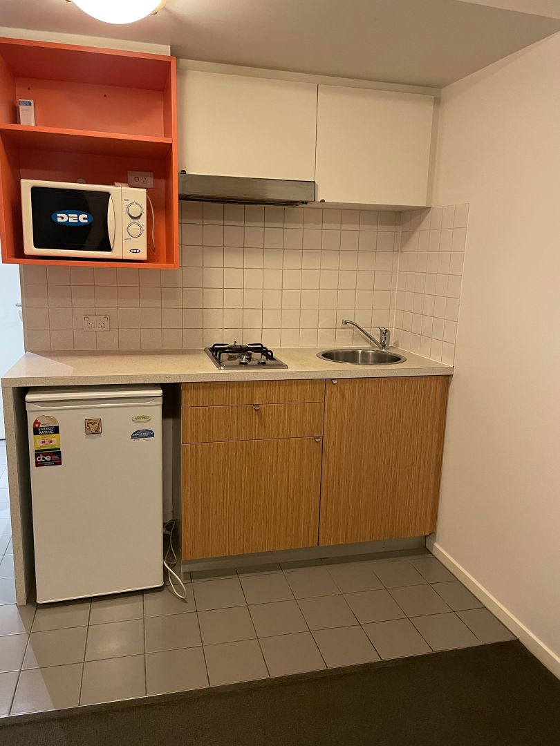 205B/268 Flinders Street, Melbourne VIC 3000 Apartment For Rent