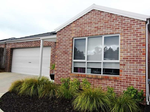 2/9 Sheehan Court, Ballarat East VIC 3350