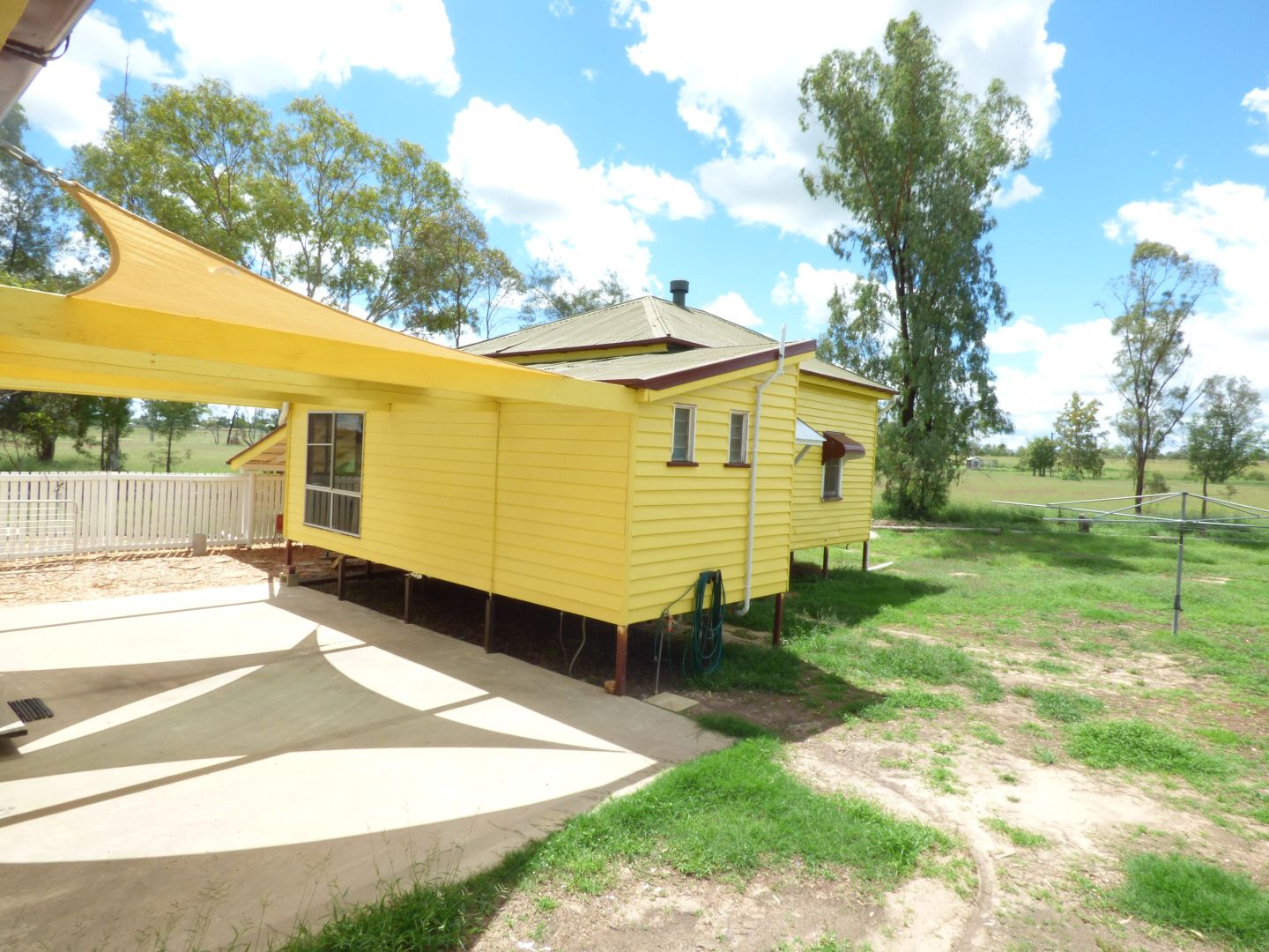 32 Clayton Road, Roma QLD 4455, Image 2