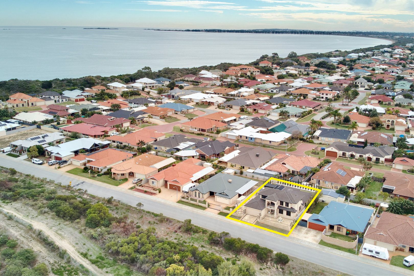 18 Bayeux Avenue, Port Kennedy WA 6172, Image 1