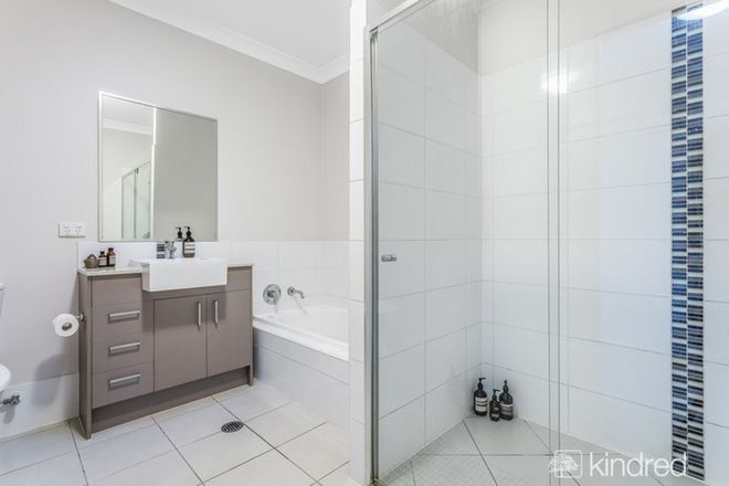4/8 Griffith Road Scarborough 4020 - Image 5