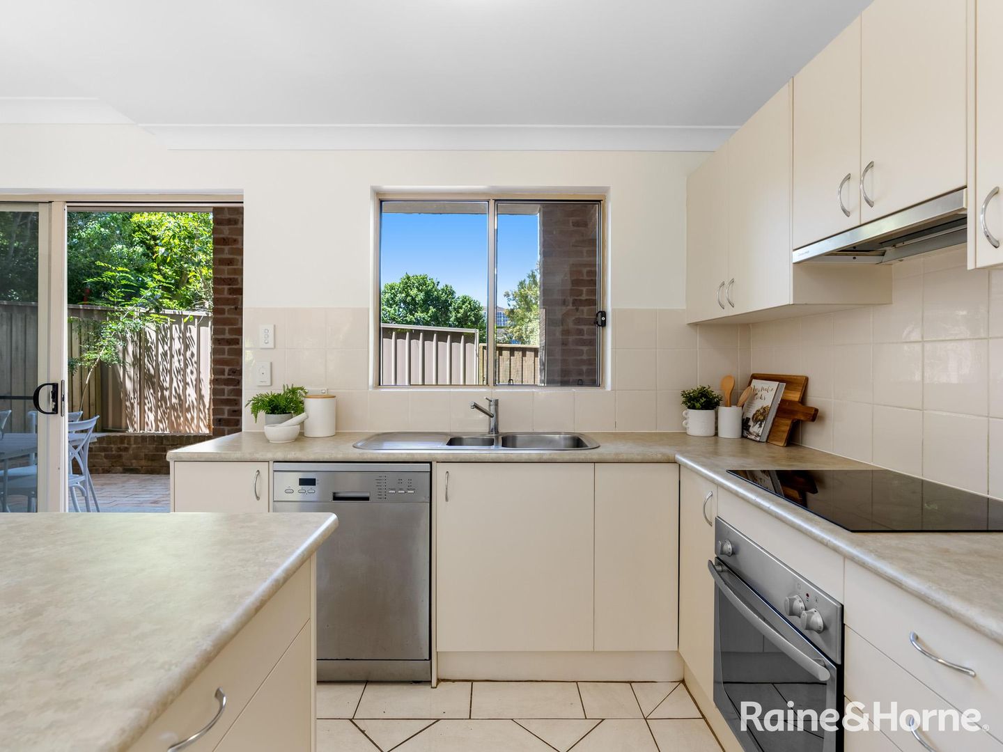 10/4-6 Webb Street, East Gosford NSW 2250, Image 2