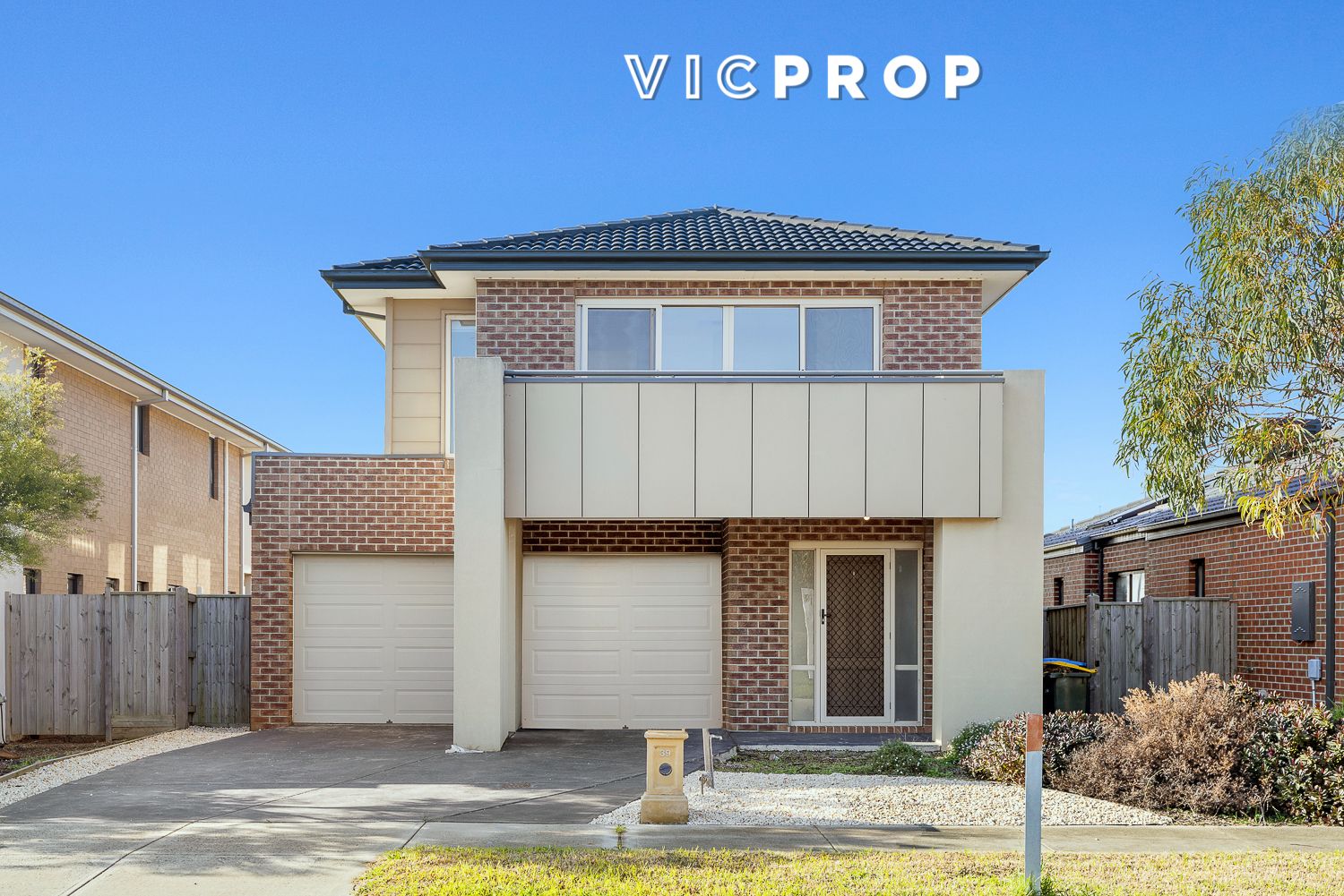 4 bedrooms House in 39 Dingo Street POINT COOK VIC, 3030