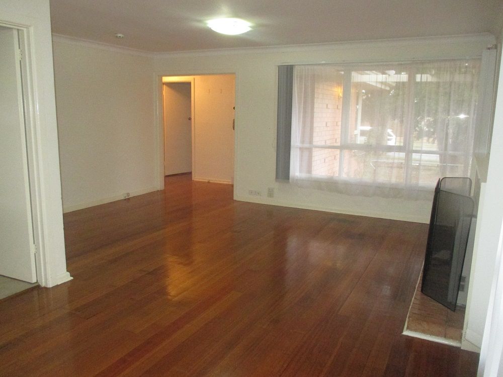 3 bedrooms House in 33 Carson Street MULGRAVE VIC, 3170