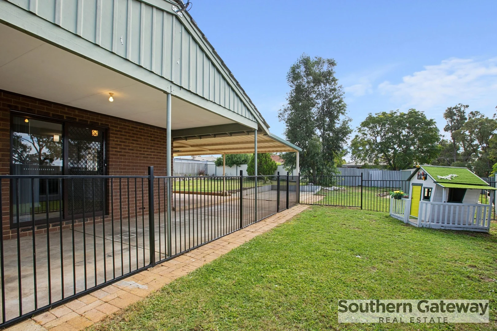 Additional image 16 of 65 Chisham Avenue, Parmelia WA 6167