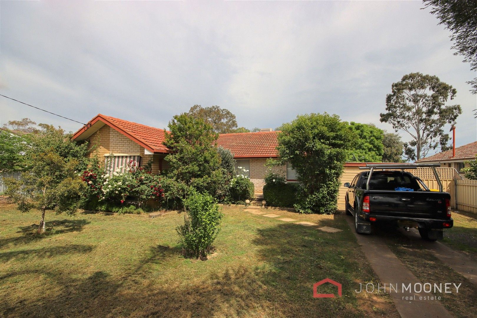 15 Moran Street, Tolland NSW 2650, Image 0