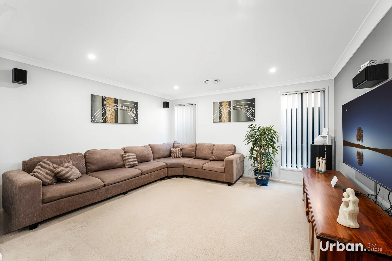 Additional image 10 of 9 Shearer Place, Colebee NSW 2761