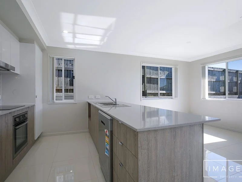 Additional image 4 of 1/13 Mount Mitchell St, Park Ridge QLD 4125