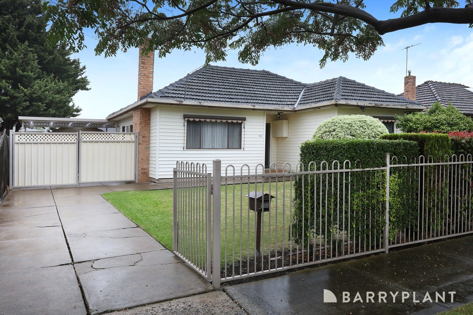 3 bedrooms House in 115 Northumberland Road SUNSHINE NORTH VIC, 3020