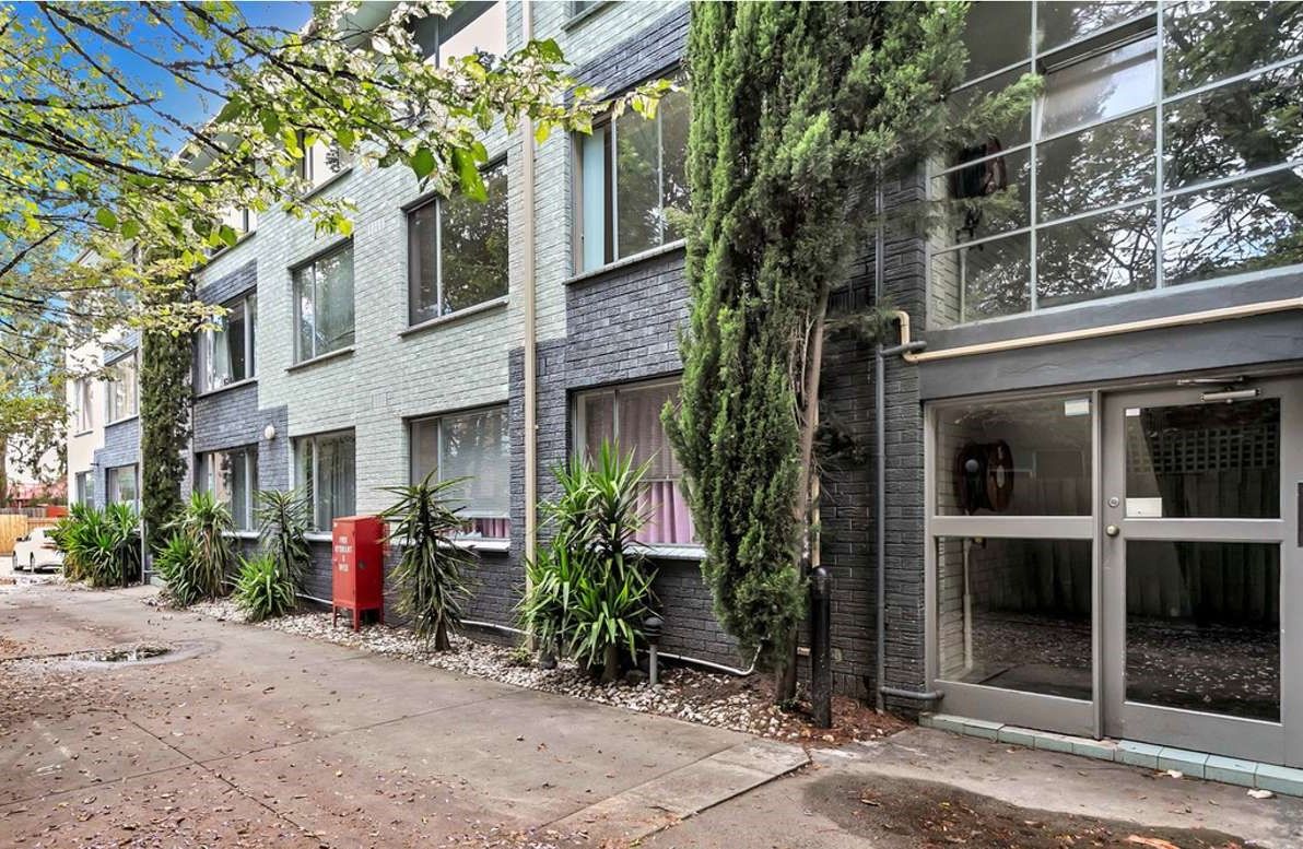 2 bedrooms Apartment / Unit / Flat in 9/919 Dandenong Road MALVERN EAST VIC, 3145