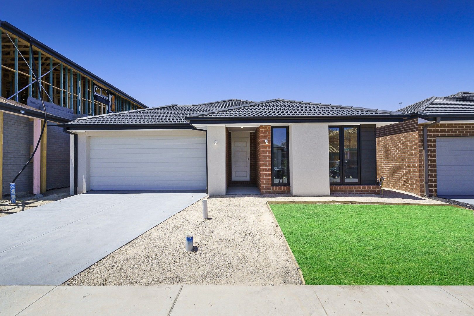4 bedrooms House in 18 Wateribbon Road OFFICER VIC, 3809