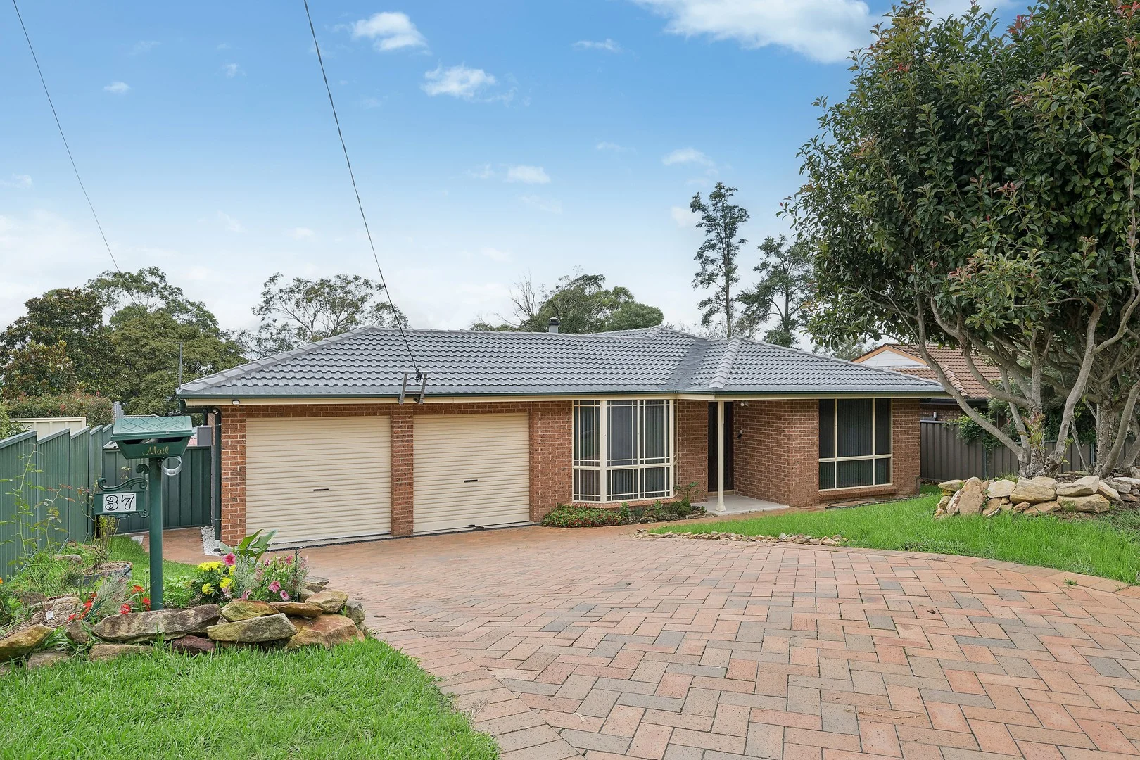37 Booker Road, Hawkesbury Heights NSW 2777
