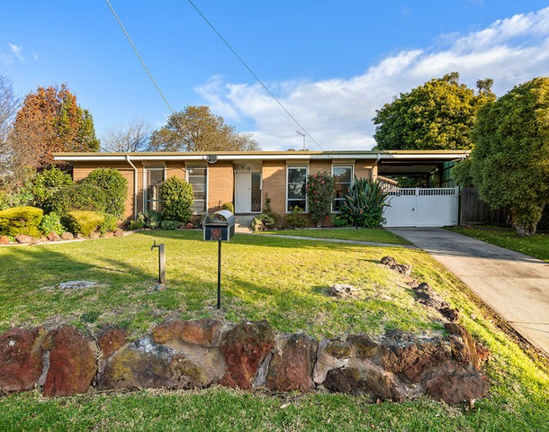 8 Griggs Court, Mornington VIC 3931