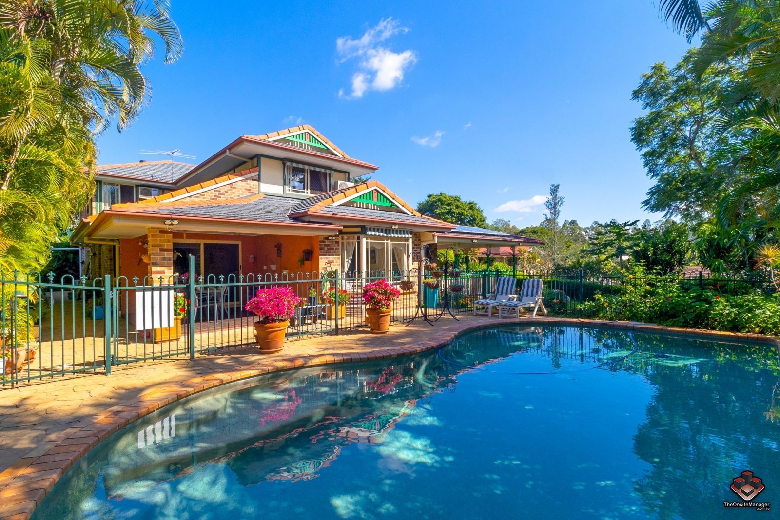 2 Preston Place, Brookfield QLD 4069 Domain