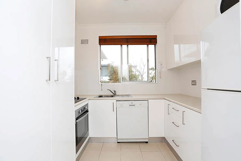 Additional image 2 of 15/4 Castlefield Street, Bondi NSW 2026