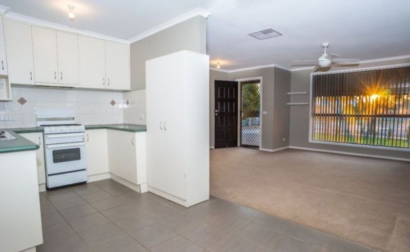 560 Hague Street, Lavington NSW 2641, Image 2