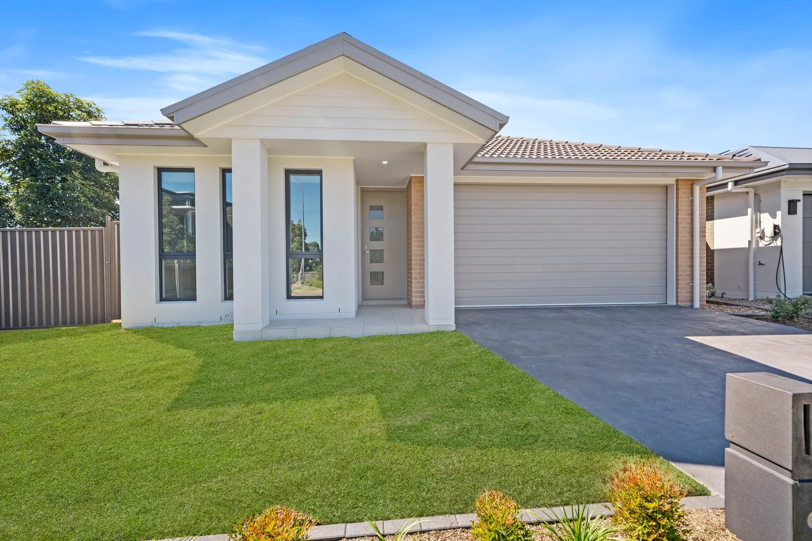 1 Warburn Street, Gledswood Hills NSW 2557