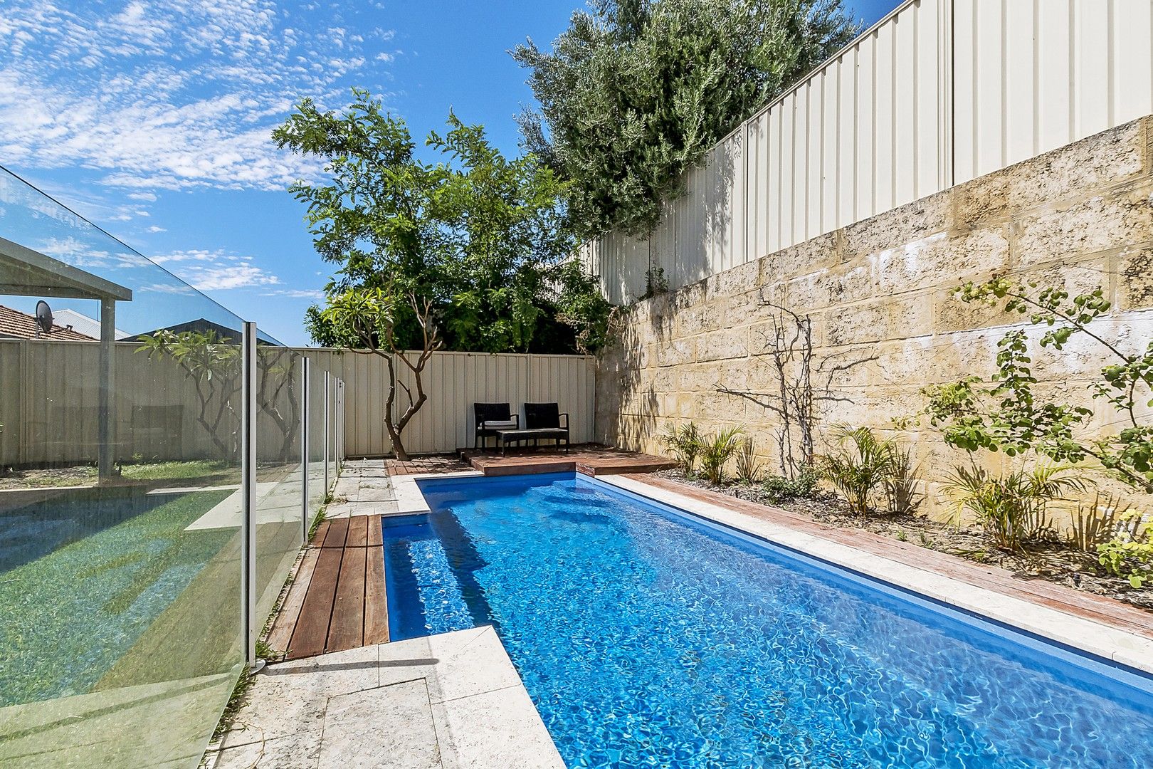 4 bedrooms House in 107 Arpenteur Drive BALDIVIS WA, 6171
