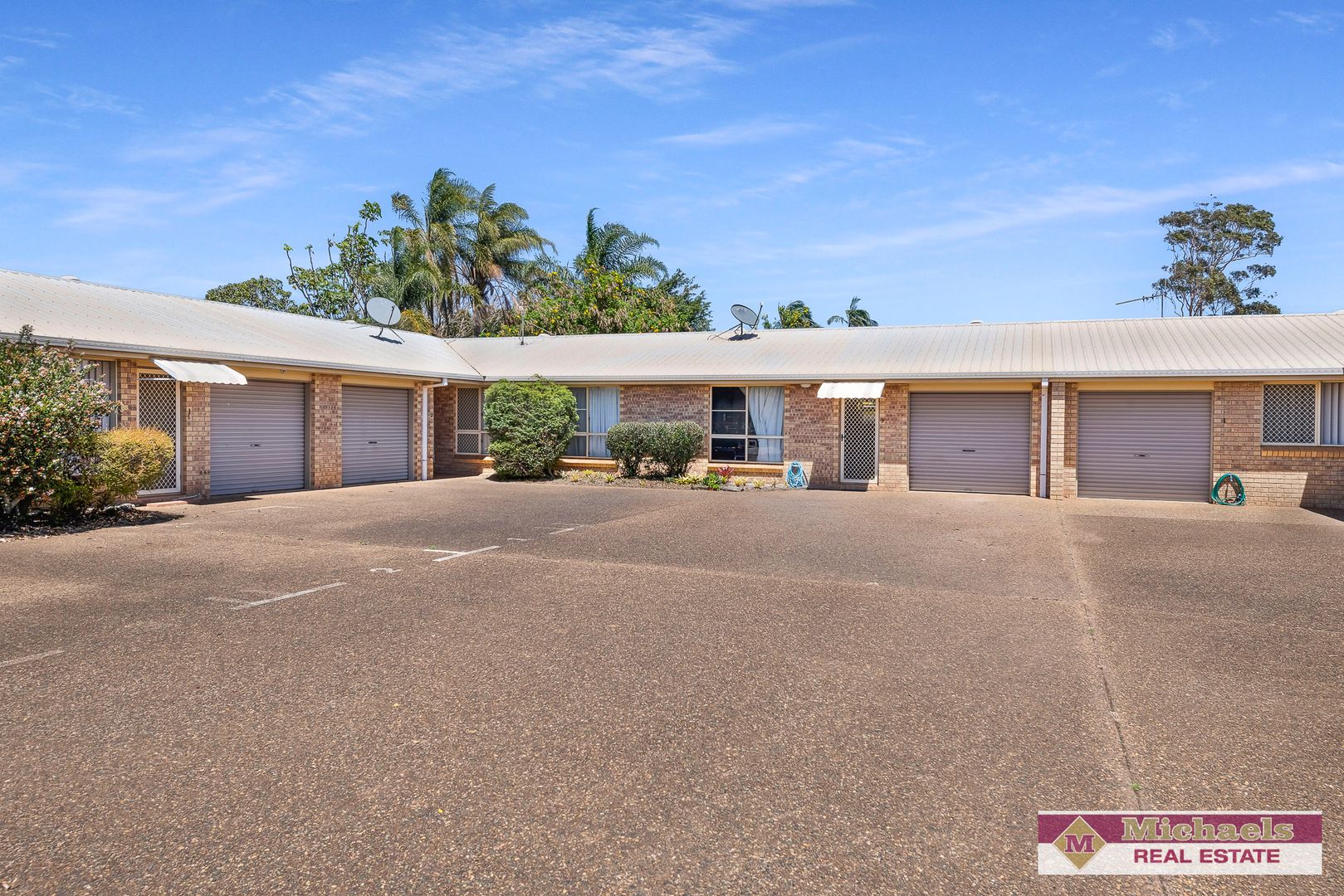 3/2 Bells Road, Avenell Heights QLD 4670, Image 2