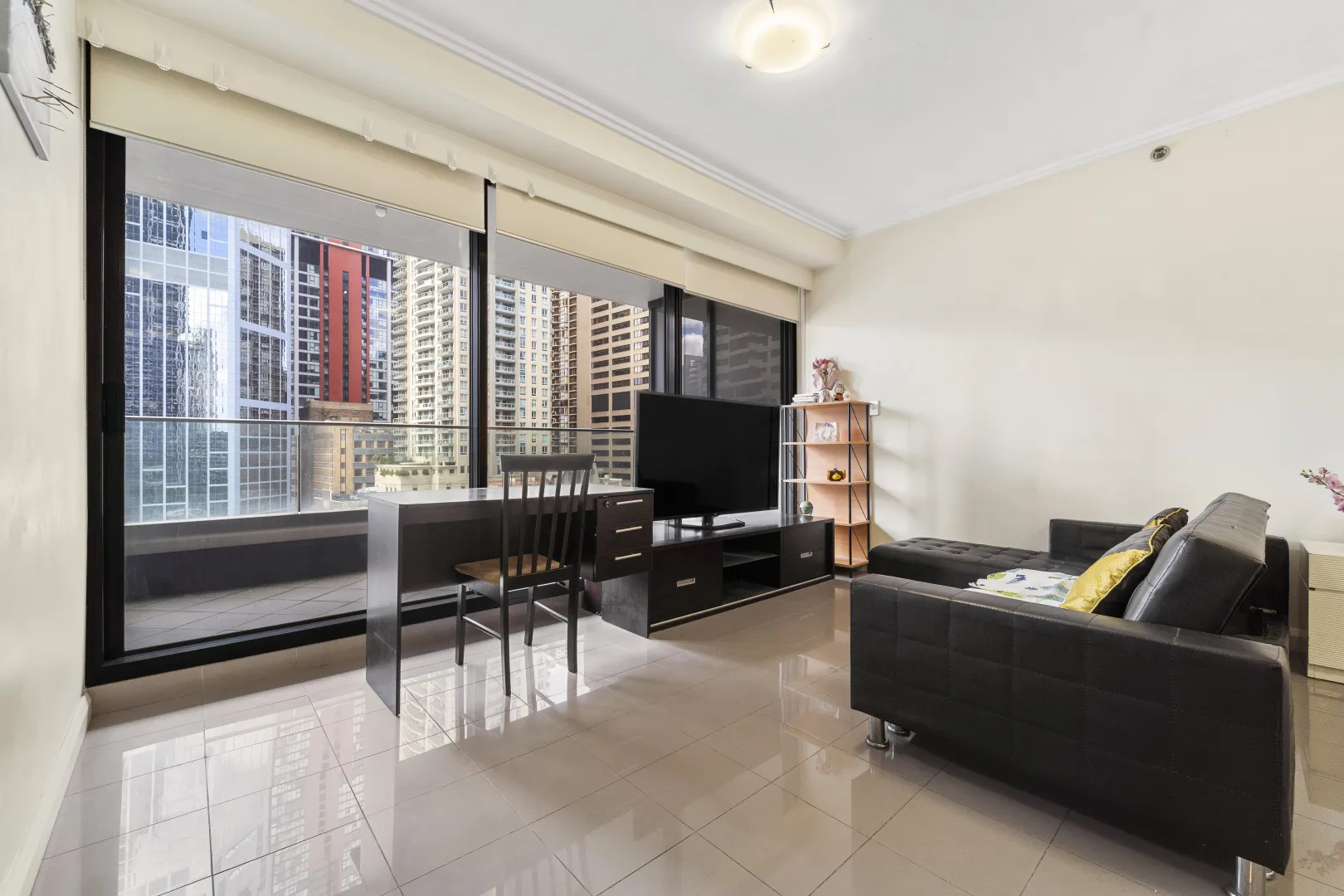 North facing resort-style Studio Apt with amazing cityscape in the World Tower of Sydney CBD – pohled 4
