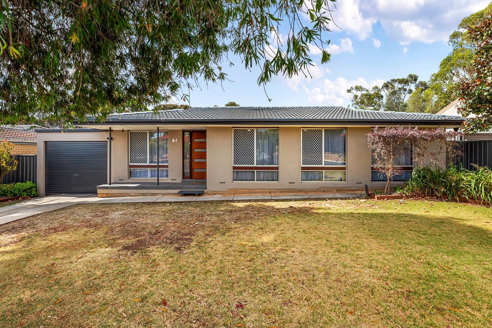 4 bedrooms House in 64 Heysen Av HOPE VALLEY SA, 5090