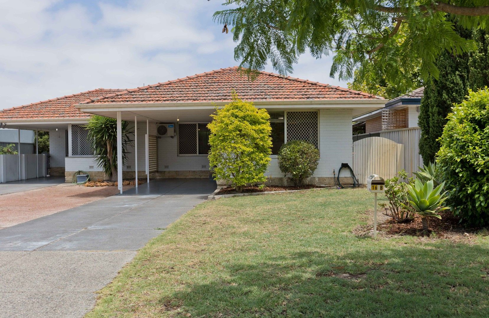 2 bedrooms Duplex in 16B Electra Street BATEMAN WA, 6150