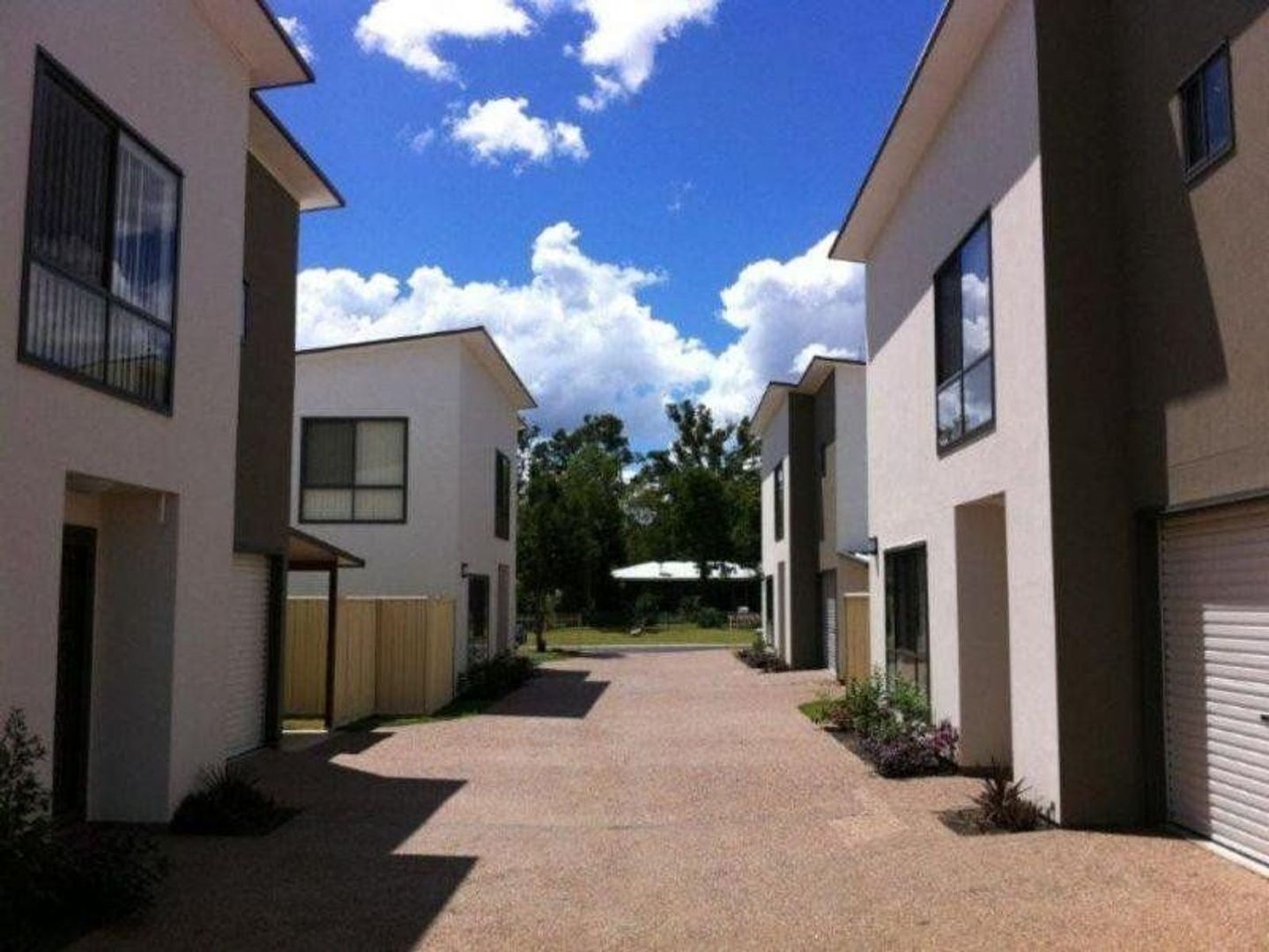 2/6 Holland Street, Chinchilla QLD 4413 Townhouse For Rent Domain