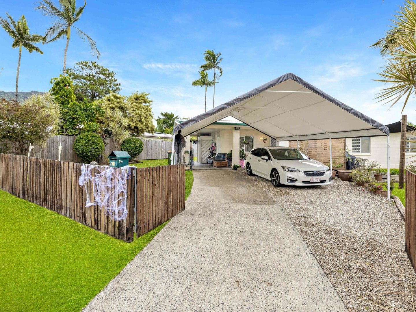 3 bedrooms House in 7 Azalea Court, MOOROOBOOL QLD, 4870