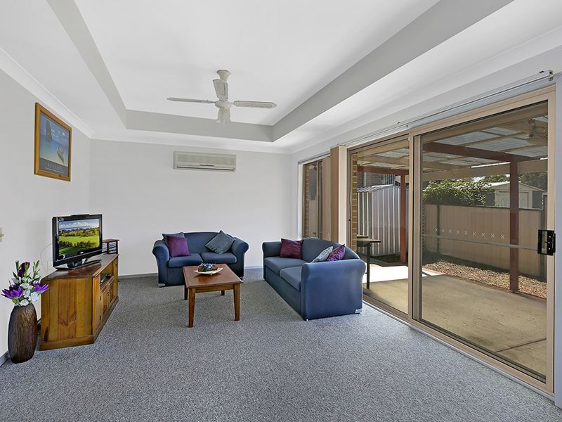 84 White Swan Ave, BLUE HAVEN NSW 2262, Image 2