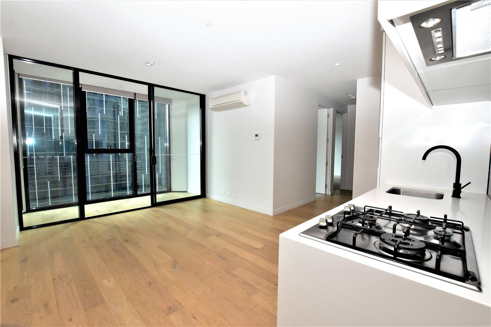 2 bedrooms Apartment / Unit / Flat in 4510/442 Elizabeth Street MELBOURNE VIC, 3000