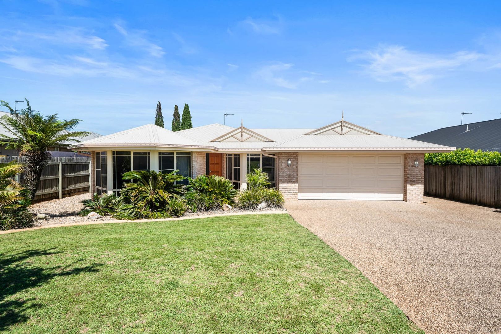 5 Shelton Crescent, Kearneys Spring QLD 4350, Image 2