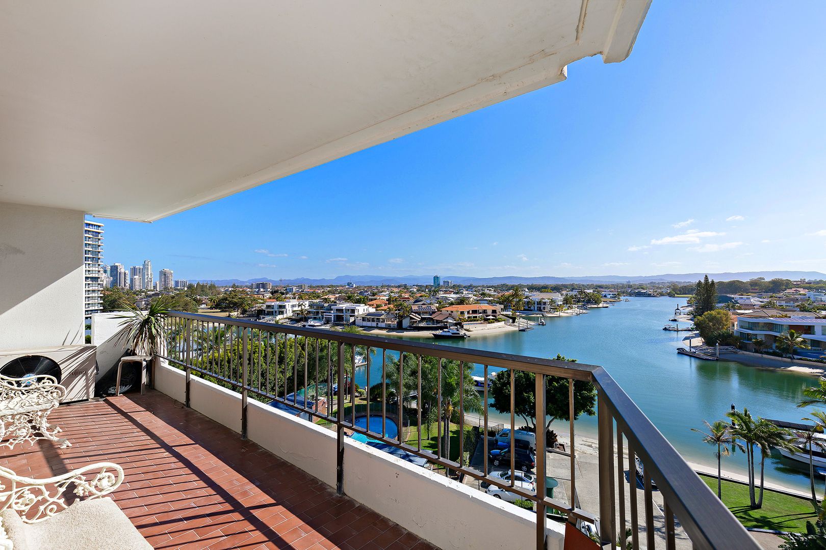 27/18 Commodore Drive, Paradise Waters QLD 4217 Domain