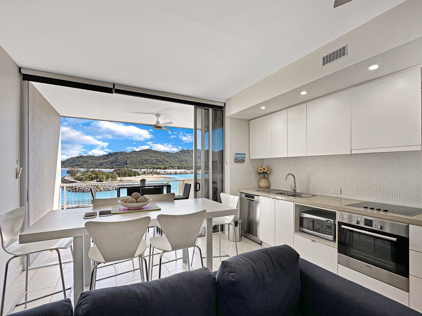 1 bedrooms Apartment / Unit / Flat in 1402/146 Sooning St 'Bright Point' NELLY BAY QLD, 4819