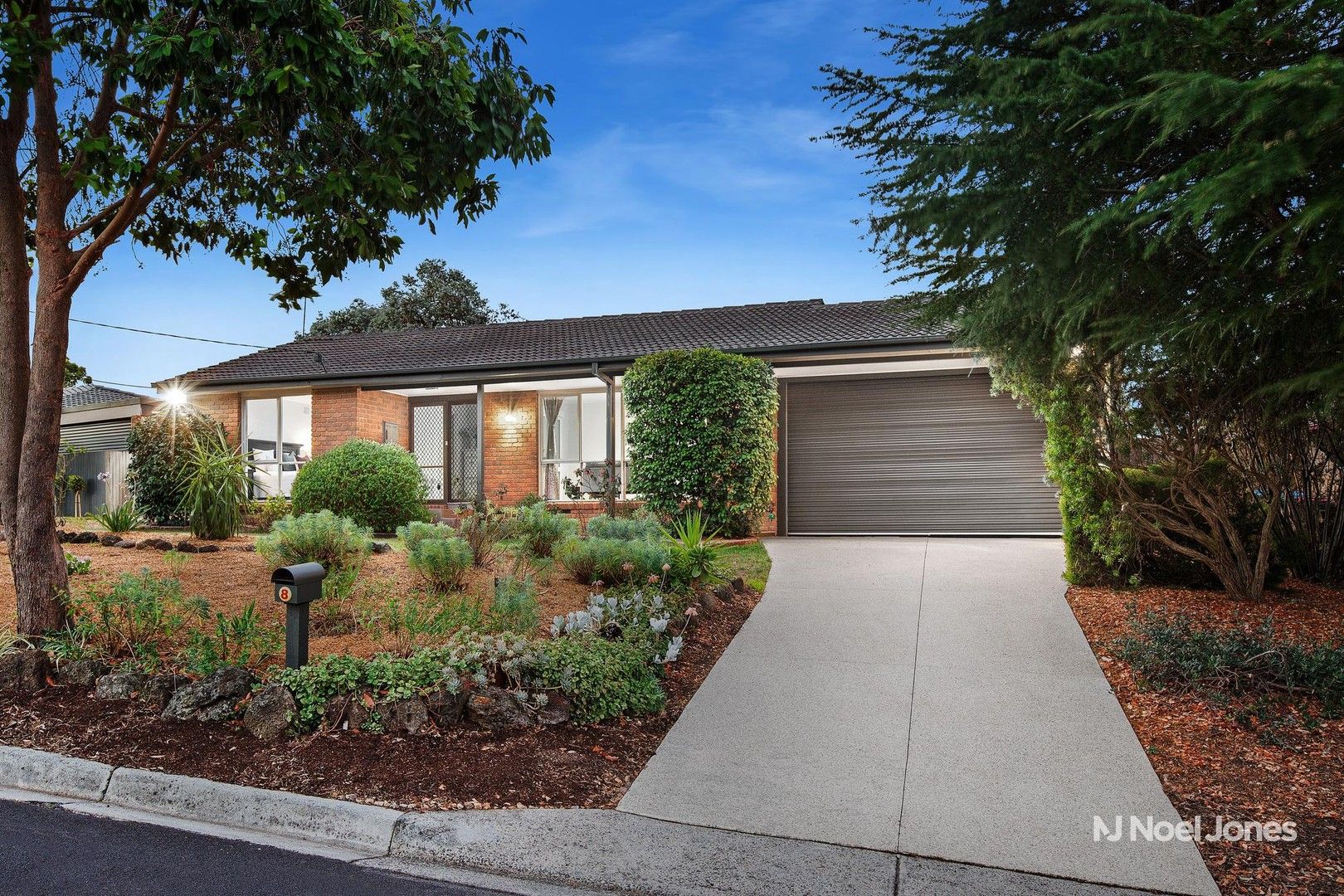 8 Grose Court, Croydon Hills VIC 3136, Image 0