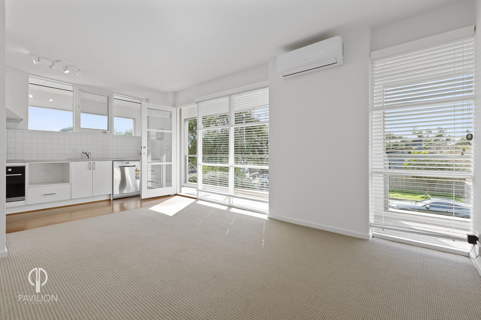 2 bedrooms Apartment / Unit / Flat in 2/25 Noble Street BARWON HEADS VIC, 3227