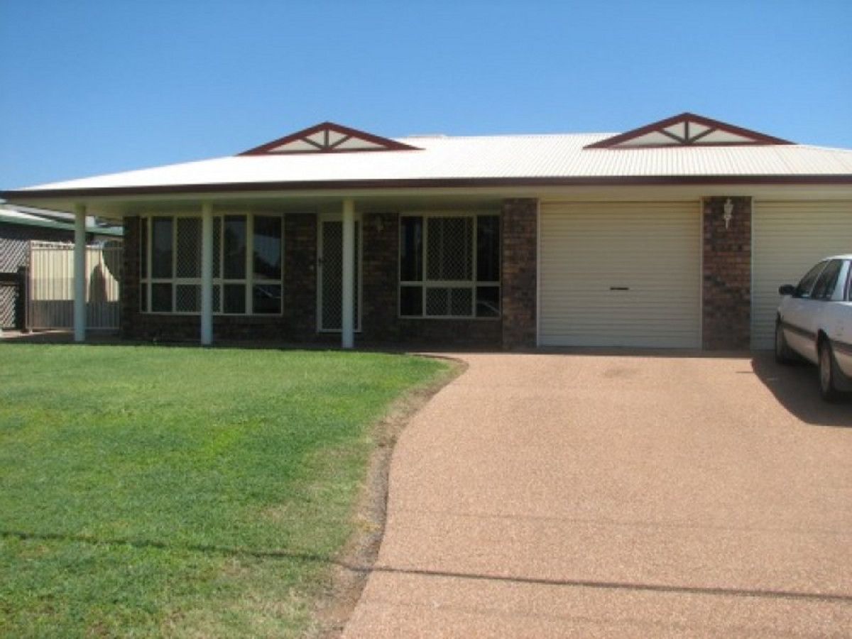 4 bedrooms House in 25 Crinum Crescent EMERALD QLD, 4720